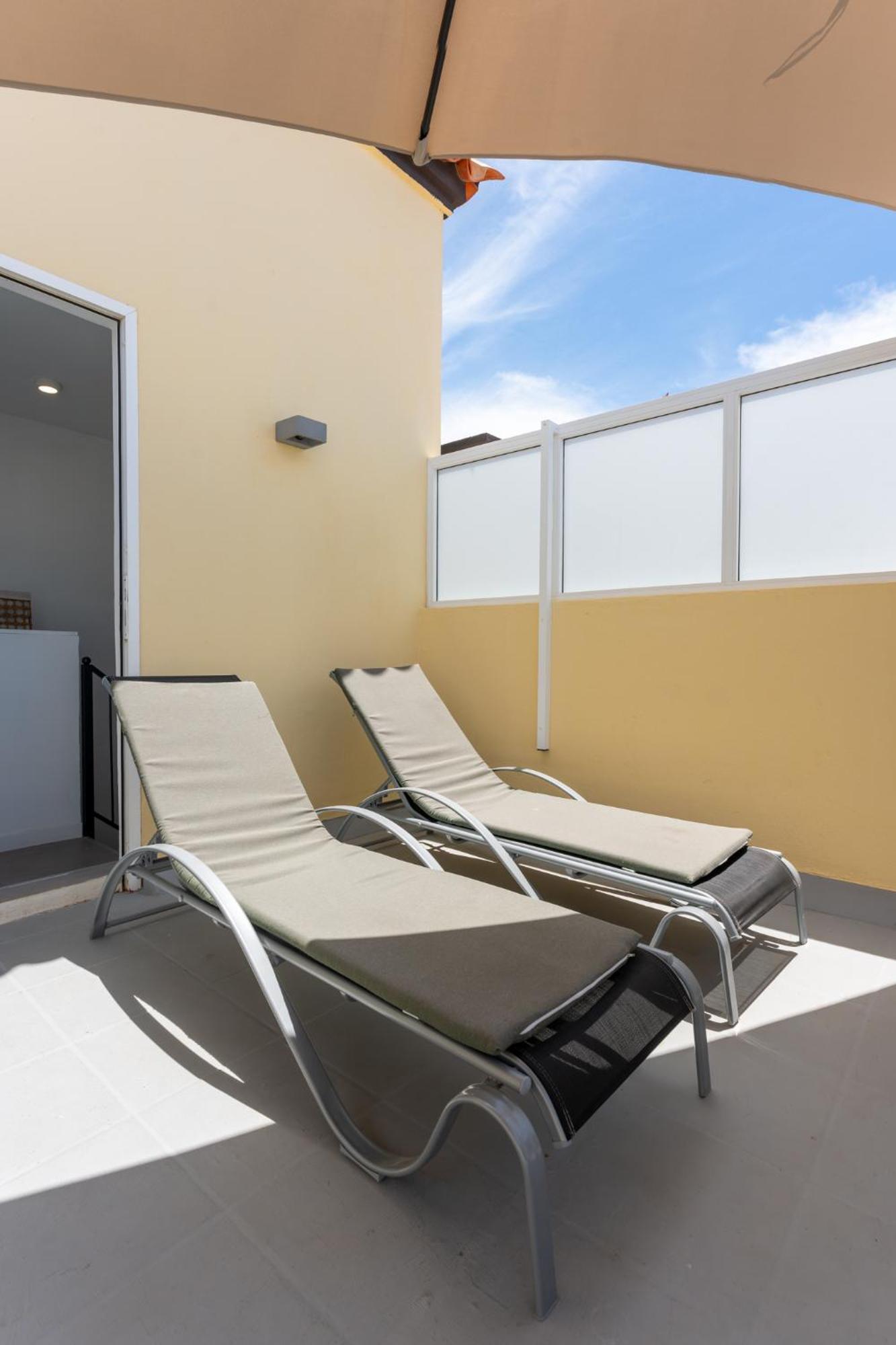 קיאו סלבאחה Callao Sunset Apartment, Sea View And Pool מראה חיצוני תמונה